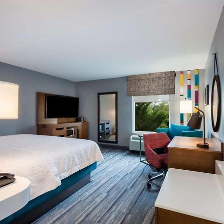 Hampton Inn & Suites Herndon-Reston Exteriör bild