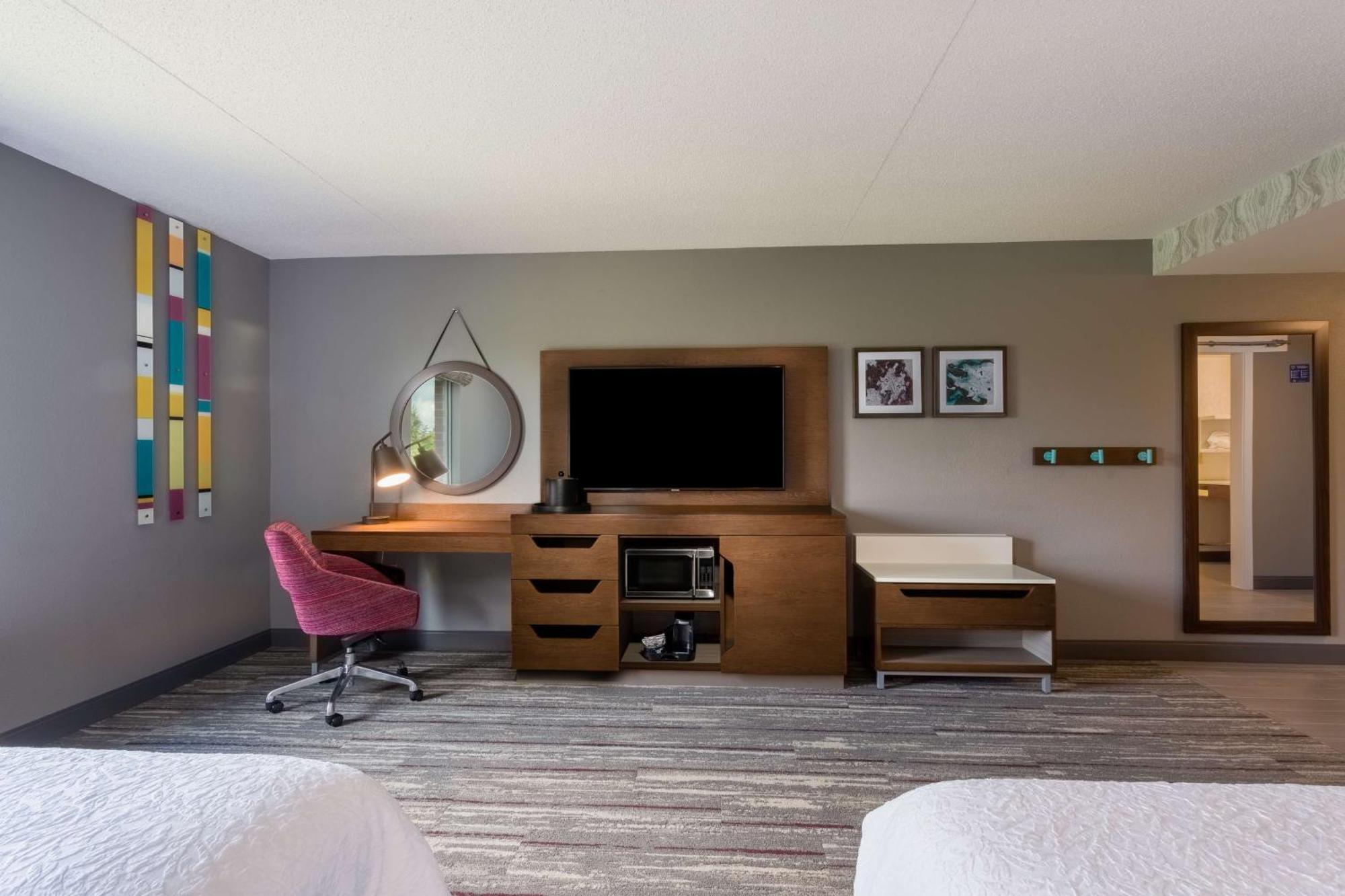 Hampton Inn & Suites Herndon-Reston Exteriör bild