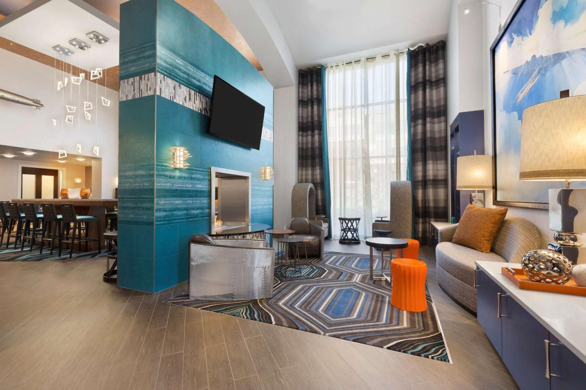 Hampton Inn & Suites Herndon-Reston Exteriör bild