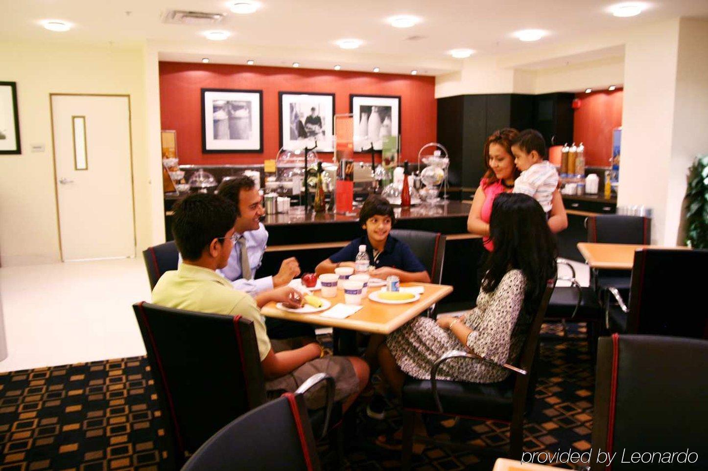 Hampton Inn & Suites Herndon-Reston Restaurang bild